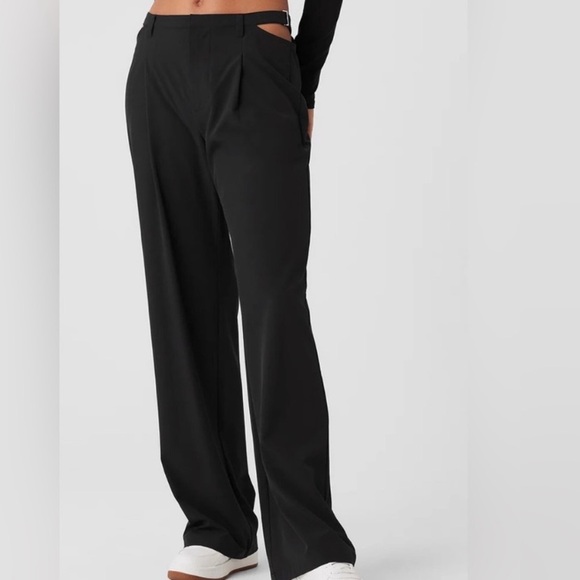 Alo Mid-Rise Showdown Trouser black hip cutout wide leg size small - Picture 1 of 12